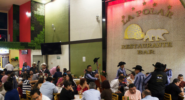 Restaurante La Polar: La mejor Birria de México